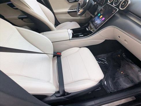 Certified 2025 Mercedes-Benz C 300 Sedan image 21