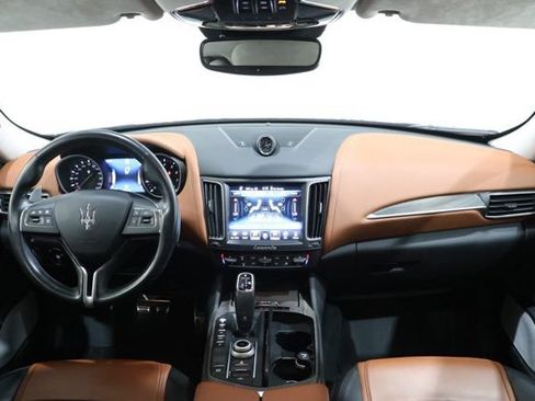 Used 2019 Maserati Levante S GranLusso AWD/4WD image 13