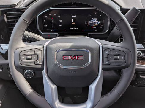 New 2026 GMC Sierra 2500 SLE w/ SLE Value Package; AWD/4WD image 15