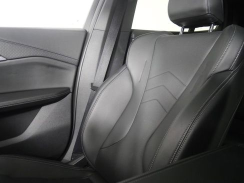 Certified 2025 BMW X2 xDrive28i w/ Premium Package image 21