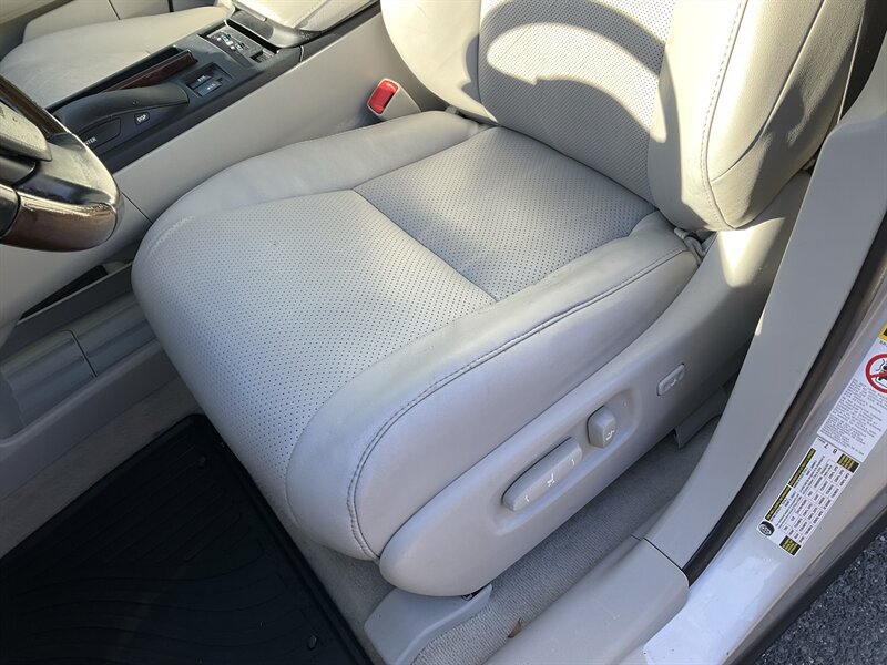 Used 2010 Lexus RX 350 AWD w/ Premium Pkg image 21