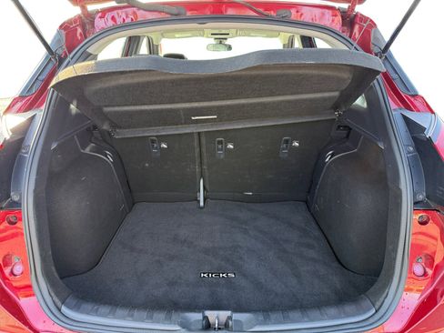 Used 2023 Nissan Kicks SR w/ SR Premium Package image 17