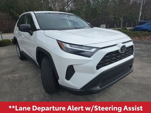 Used 2025 Toyota RAV4 LE image 10