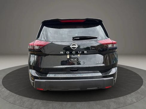 Used 2025 Nissan Rogue SV AWD/4WD image 6