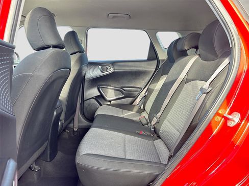 Used 2021 Kia Soul S image 24