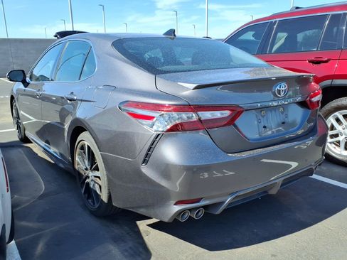 Used 2018 Toyota Camry XSE w/ Driver Assist Package FWD image 3