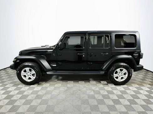 Used 2019 Jeep Wrangler Unlimited Sport S AWD/4WD image 4