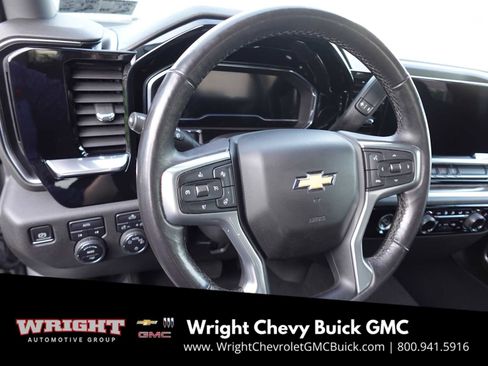 Used 2022 Chevrolet Silverado 1500 LT image 15