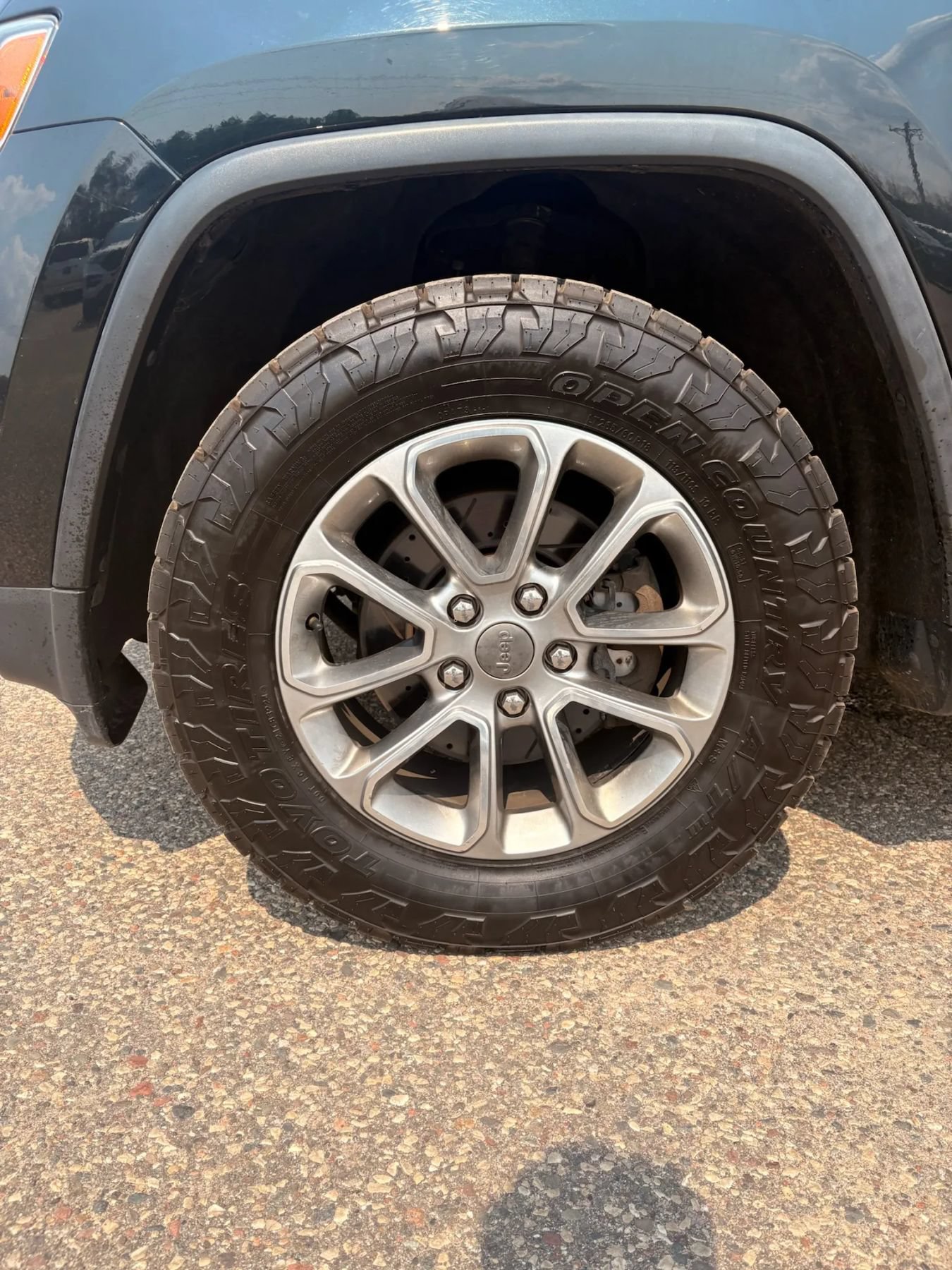 Used 2015 Jeep Grand Cherokee Limited AWD/4WD image 9