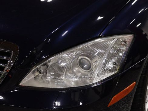 Used 2007 Mercedes-Benz S 550 4MATIC image 17