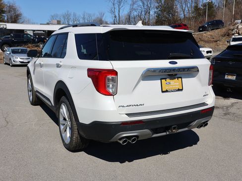 Used 2022 Ford Explorer Platinum w/ Equipment Group 601A image 5