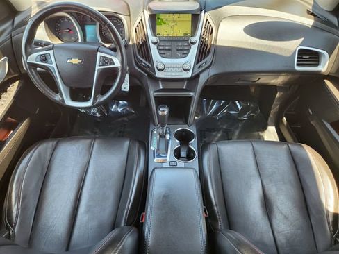 Used 2017 Chevrolet Equinox Premier w/ Enhanced Convenience Package AWD/4WD image 27