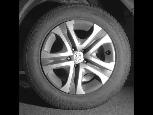 Used 2018 Toyota RAV4 LE w/ All Weather Liner Package AWD/4WD image 38