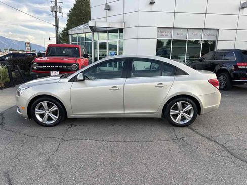 Used 2013 Chevrolet Cruze LT image 2