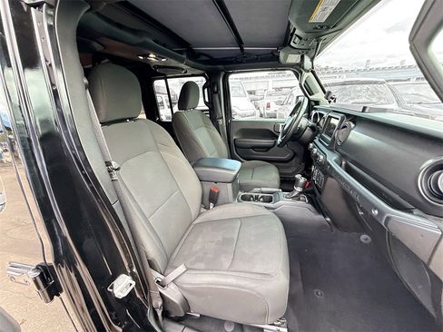 Used 2021 Jeep Wrangler Unlimited Willys image 32