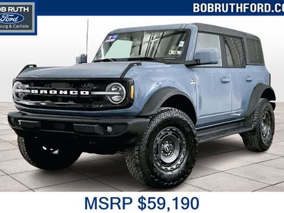 New 2025 Ford Bronco Outer Banks w/ Sasquatch Package