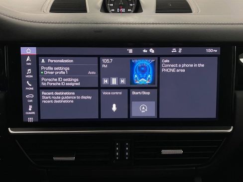 Used 2020 Porsche Cayenne S image 25