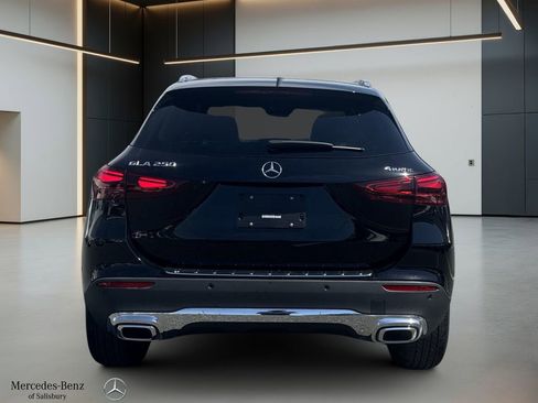 New 2026 Mercedes-Benz GLA 250 4MATIC image 3