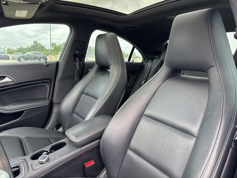 Used 2018 Mercedes-Benz CLA 250 image 13