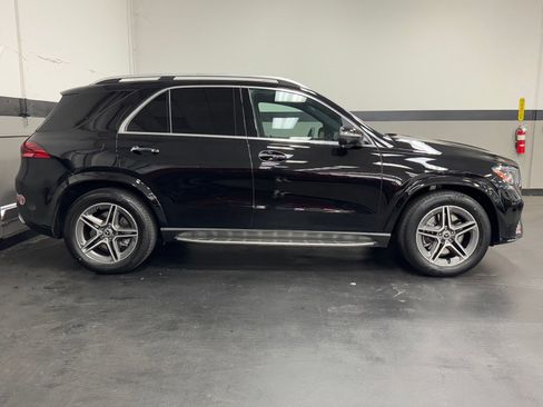 Used 2024 Mercedes-Benz GLE 450e 4MATIC image 5