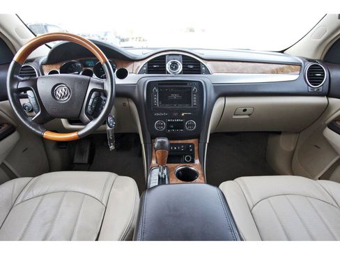 Used 2010 Buick Enclave CXL image 12