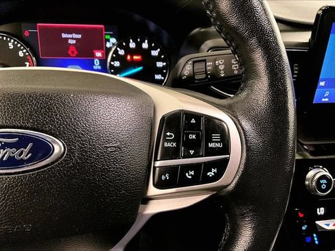 Used 2021 Ford Explorer Limited w/ Equipment Group 301A AWD/4WD image 19