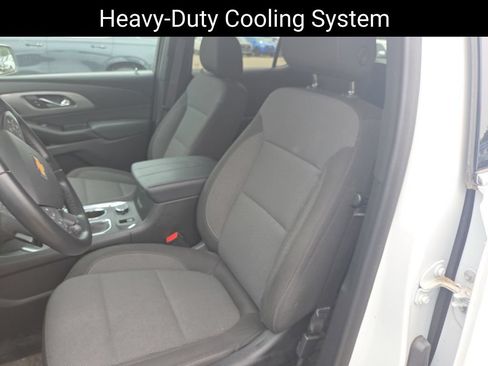 Used 2023 Chevrolet Traverse LT FWD image 15