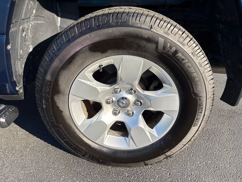 Used 2021 RAM 1500 Big Horn AWD/4WD image 9