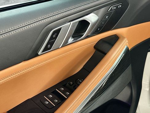 Certified 2025 BMW X6 xDrive40i w/ Parking Assistance Package image 18