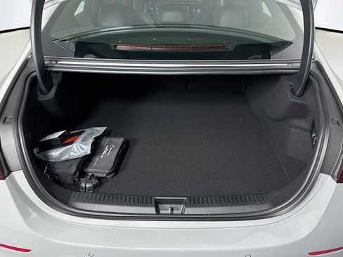New 2026 Mercedes-Benz E 53 AMG e 4MATIC Sedan image 22