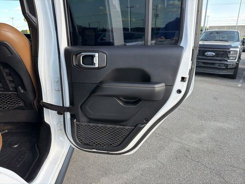 Used 2020 Jeep Gladiator Rubicon AWD/4WD image 20