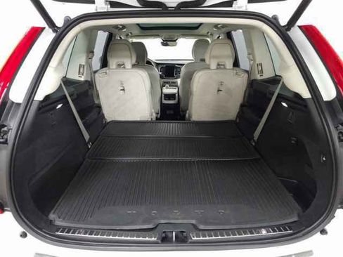 Certified 2023 Volvo XC90 B6 Ultimate w/ Protection Package Premier image 8