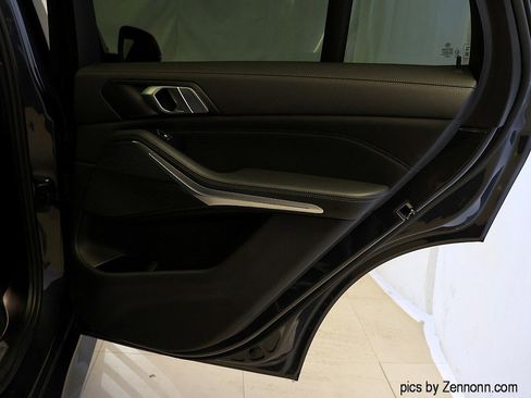 Used 2022 BMW X5 xDrive40i w/ M Sport Package image 35