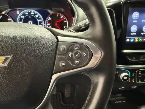 Used 2023 Chevrolet Traverse Premier image 23