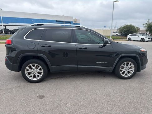 Used 2015 Jeep Cherokee Latitude w/ Comfort/Convenience Group FWD image 6