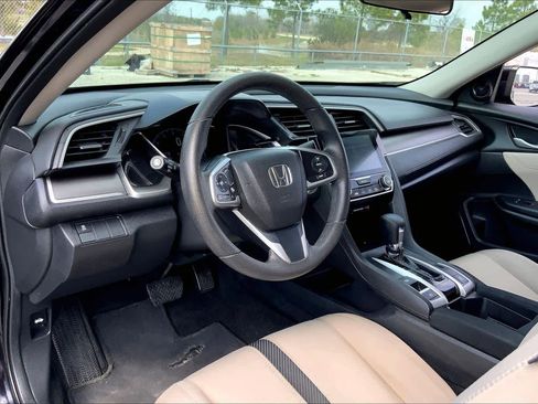 Used 2017 Honda Civic EX image 17