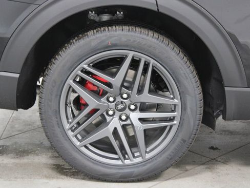 New 2026 Ford Explorer ST-Line AWD/4WD image 13