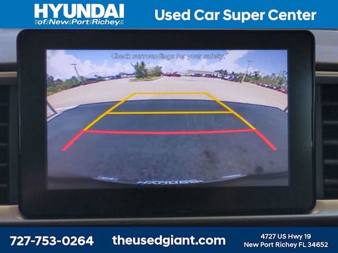 Used 2020 Hyundai Venue SEL w/ Convenience Package FWD image 19