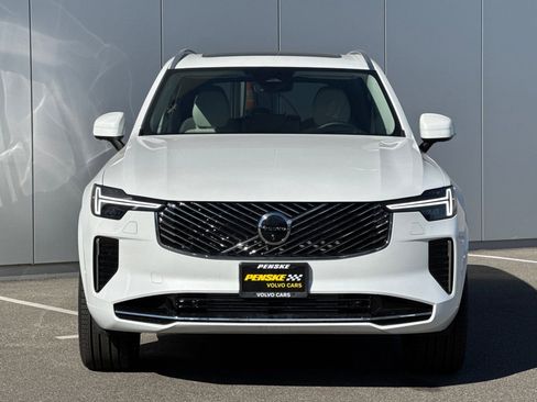 New 2026 Volvo XC90 T8 Ultra image 8