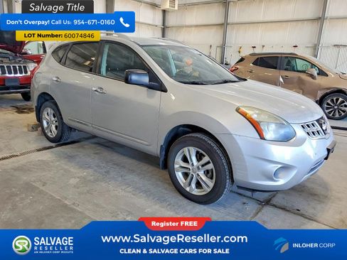 Used 2015 Nissan Rogue S w/ Convenience Package AWD/4WD image 5