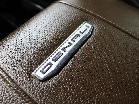 Used 2024 GMC Sierra 2500 Denali w/ Denali Reserve Package image 71