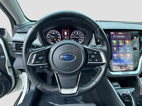 Used 2020 Subaru Outback Premium image 8