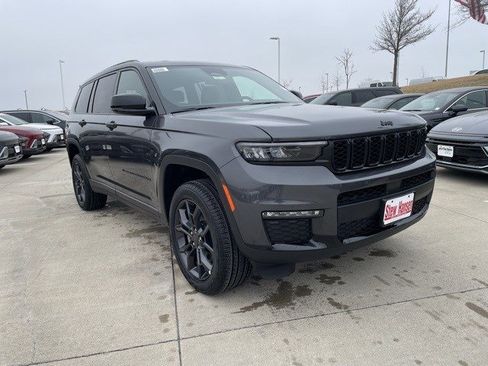 New 2025 Jeep Grand Cherokee L Limited image 8