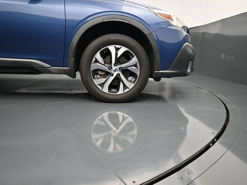 Used 2020 Subaru Outback Limited w/ Popular Package #2 AWD/4WD image 11