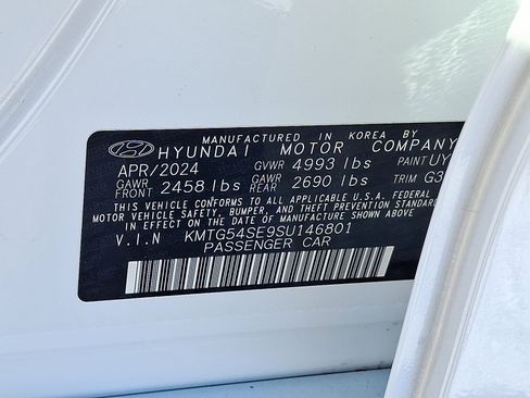 Certified 2025 Genesis G70 3.3T Advanced image 27