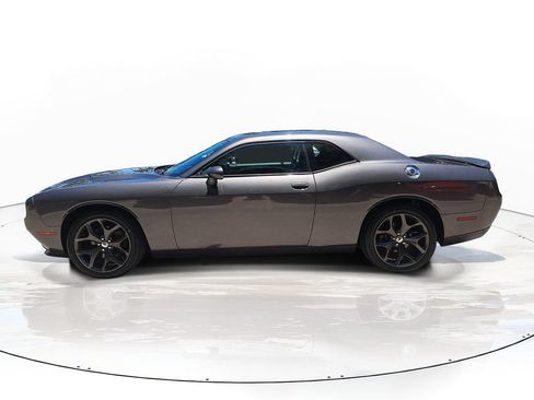 Used 2019 Dodge Challenger SXT w/ Plus Package RWD image 5