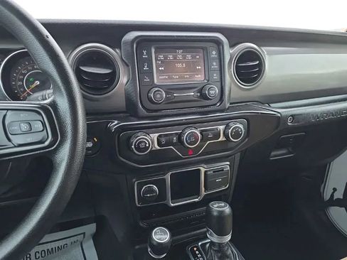 Used 2021 Jeep Wrangler Sport AWD/4WD image 23