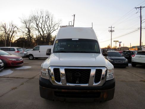 Used 2012 Nissan NV 2500 SV w/ Side Curtain Airbag Pkg image 2