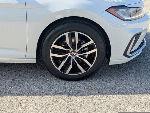 New 2026 Volkswagen Jetta SE image 13