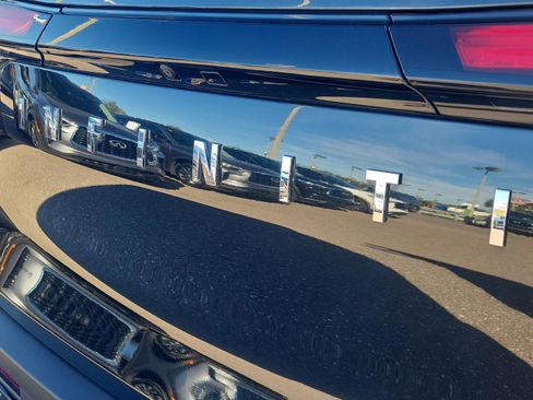 Certified 2025 INFINITI QX60 Pure image 33